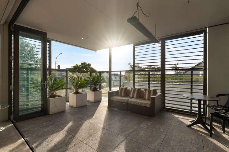 1/1 Hamilton Road Herne Bay_1