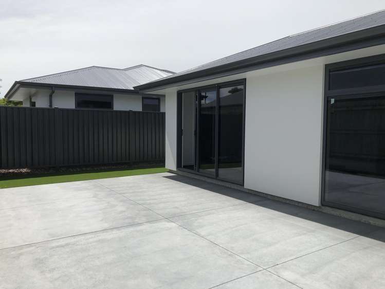 A/300 Wills Street Ashburton_1