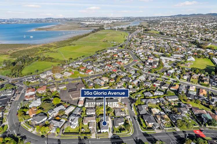 16a Gloria Avenue Te Atatu Peninsula_24