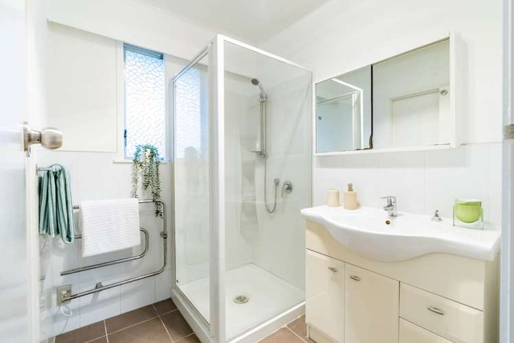 2/41 Empire Road Epsom_11