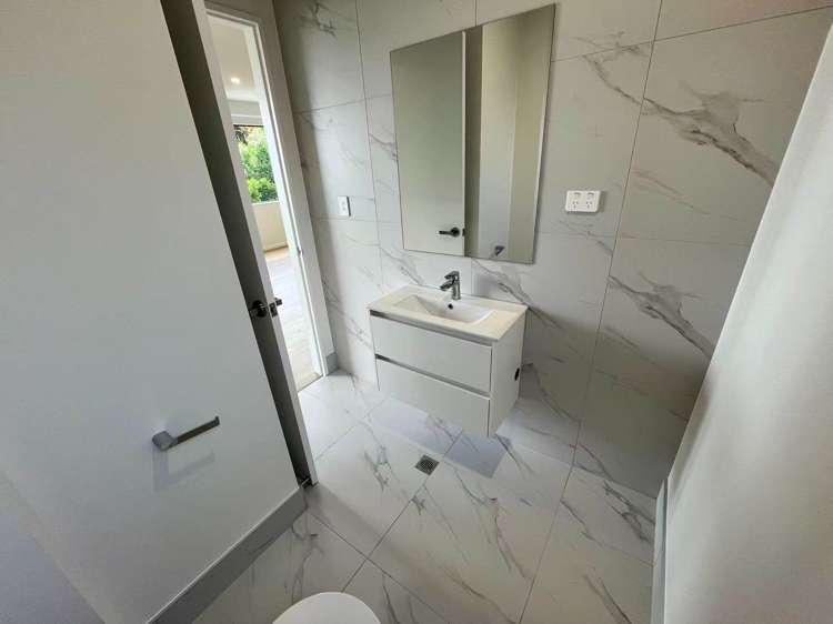 2/1A Onslow Road Mt Eden_17
