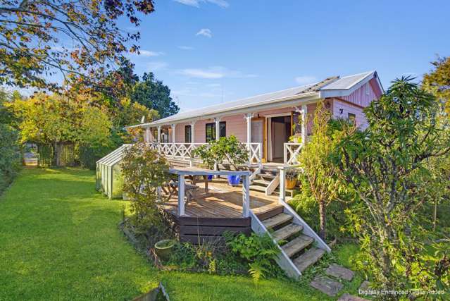 Charm, Privacy Plus Income-Worthy Sleep-out!