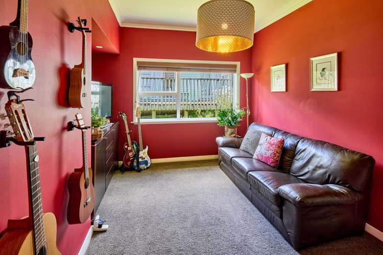 35 Lincoln Avenue Tawa_11