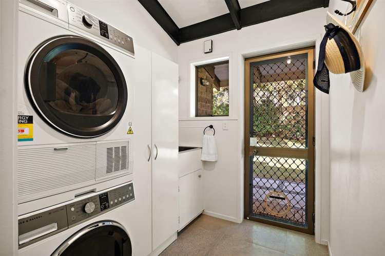 1115 State Highway 16 Waimauku_25