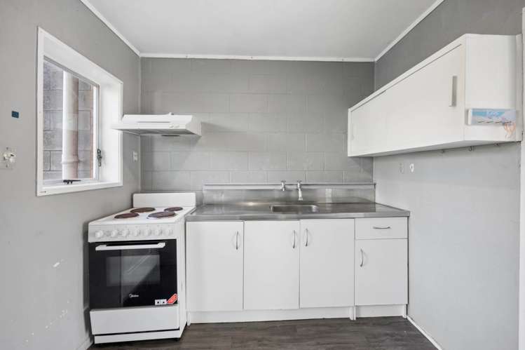 1/32 Don Croot Street Kingsland_4