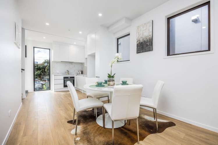 4/54 Taharoto Road Takapuna_5