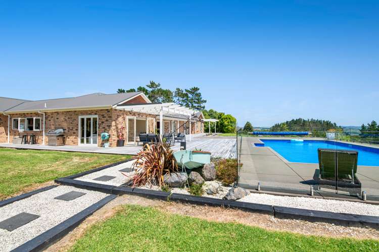 81 Burne Road Waitoki_52