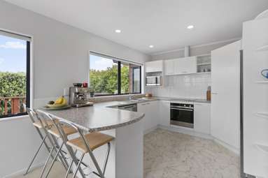 2/56 Potter Avenue_4