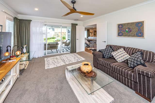 34 Tirimoana Place Otamatea_4