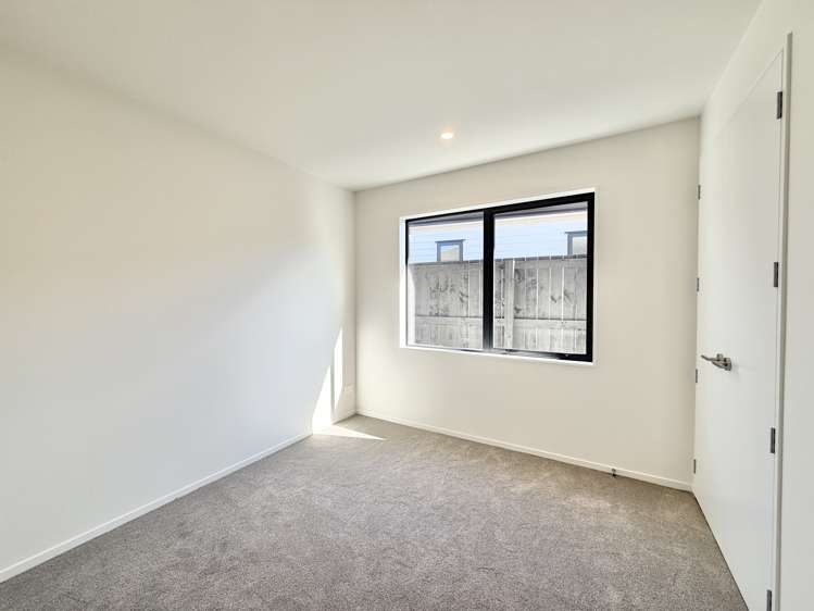 23 Tukutata Crescent Milldale_14