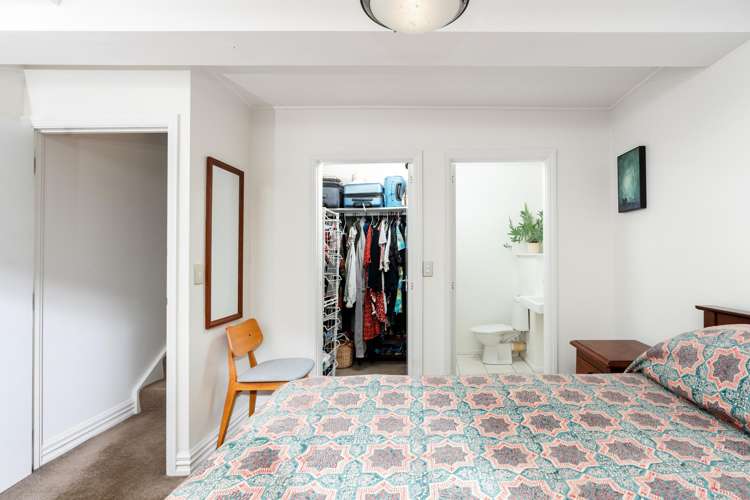 24 Charlotte Avenue Brooklyn_15