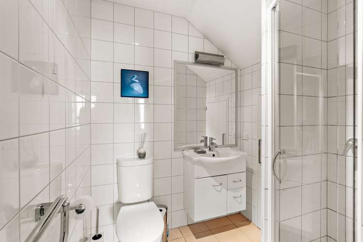 4/8 Mckerrow Place Fernhill/Sunshine Bay_10