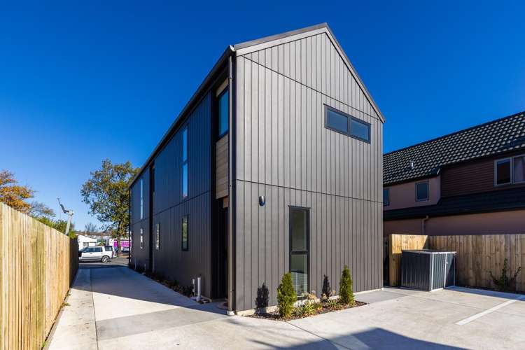 233B Bealey Avenue_0