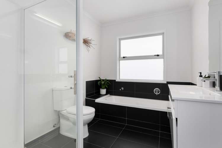 69 Bathurst Crescent Pyes Pa_19