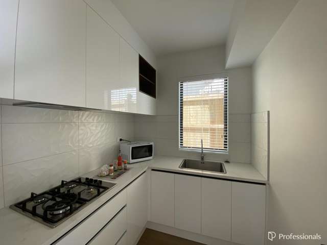 13 Sagitta Drive Flat Bush_4