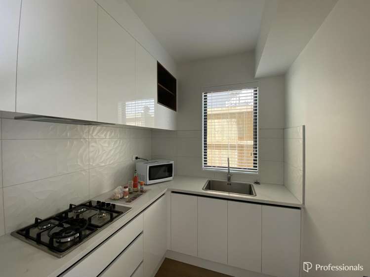 13 Sagitta Drive Flat Bush_4