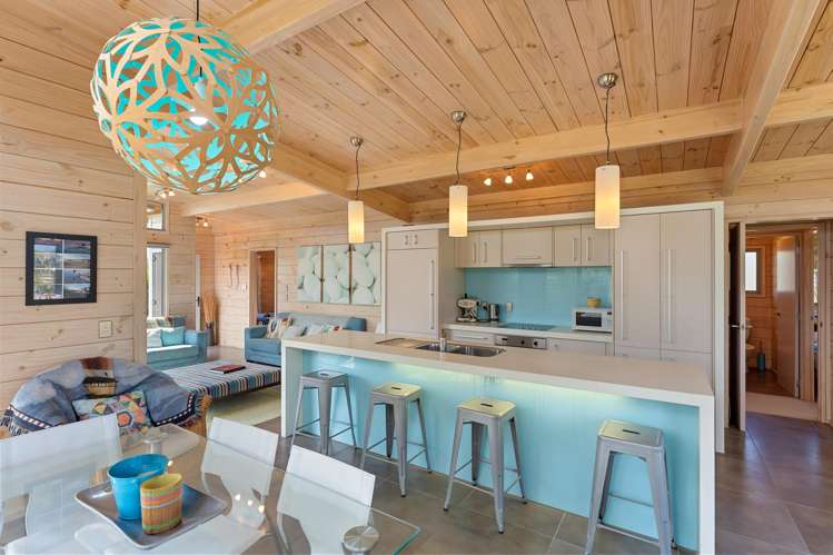 32 Reay Mackay Grove Waikawa Beach_6