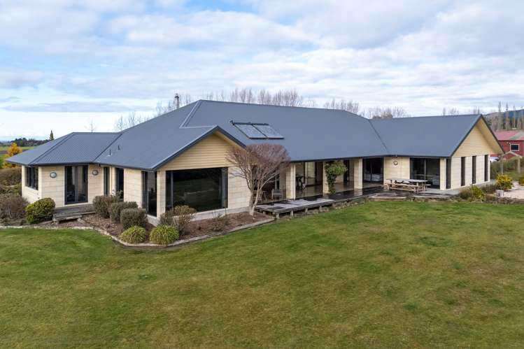 185 Brownleas Road Waimate_17