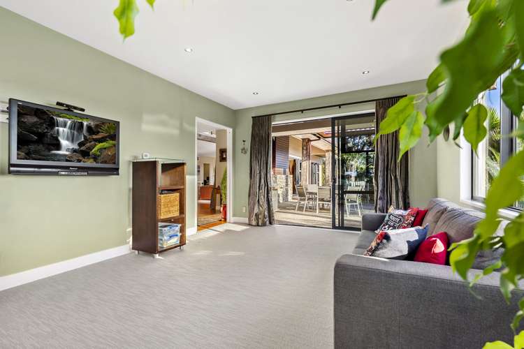 78 Blue Heron Rise Stanmore Bay_13