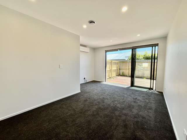 2/15 Plunket Street 10222_3