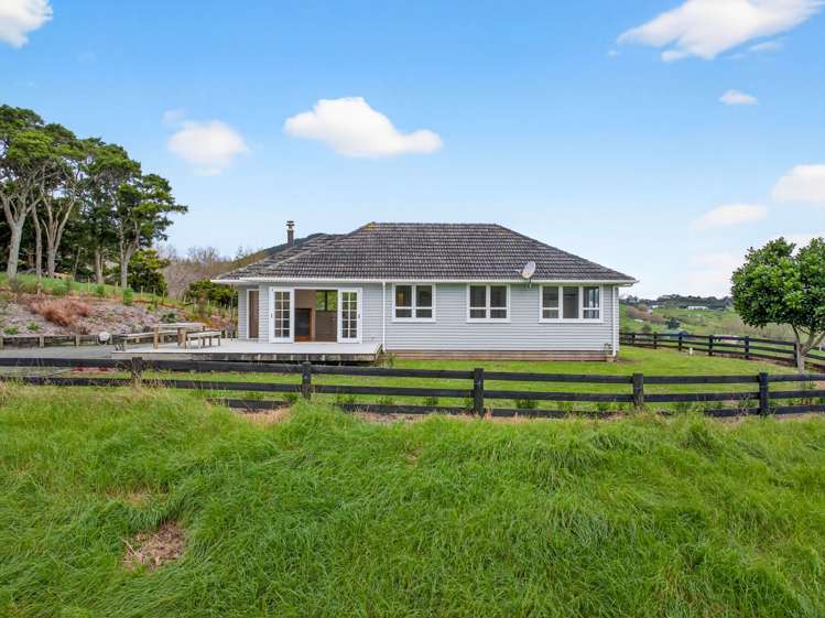 109 Mountain Road Maungaturoto_28