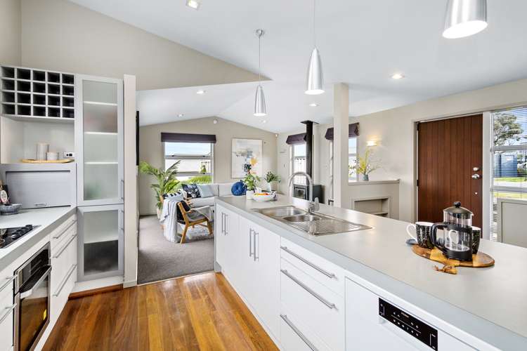 10 Eastview Grove Normandale_11