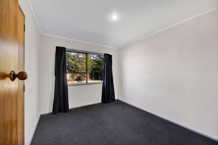 7 Swansea Road Stratford_17