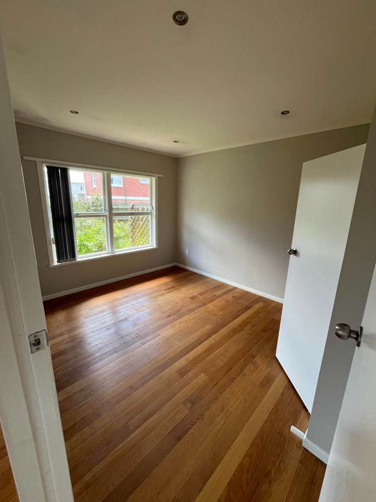 1/34 Lake Pupuke Drive Takapuna_5