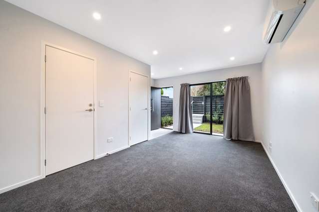 3/47 Awaroa Road Sunnyvale_3