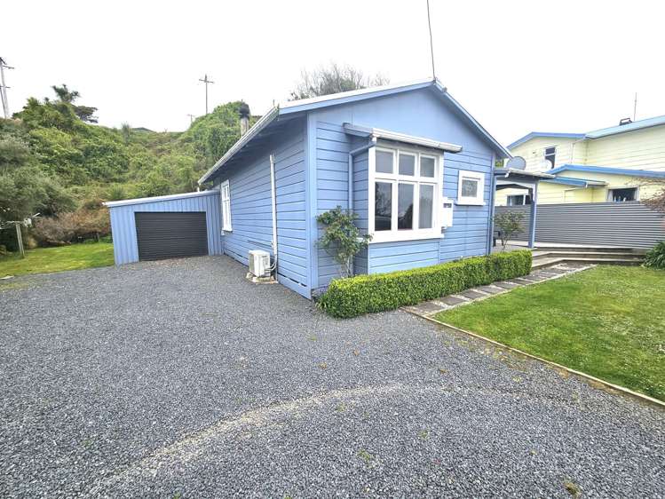 14 Moana Street Kaka Point_15