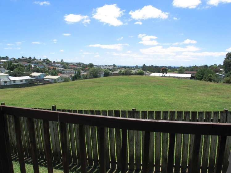 1/38 Maywood Crescent Glen Eden_6