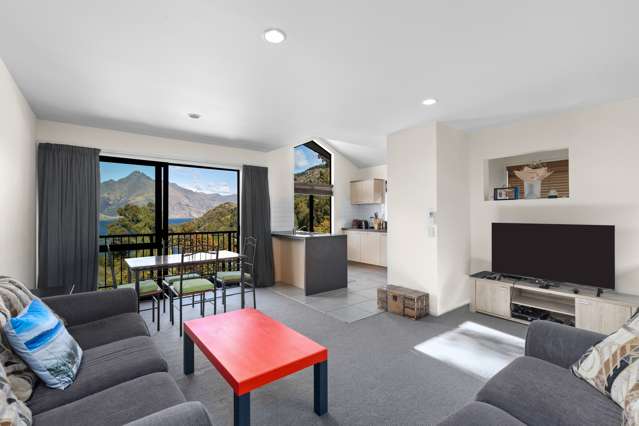 3/8 McKerrow Place Sunshine Bay_1