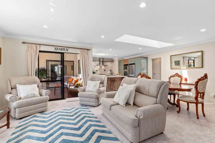 33 Turnberry Drive Wattle Downs_8