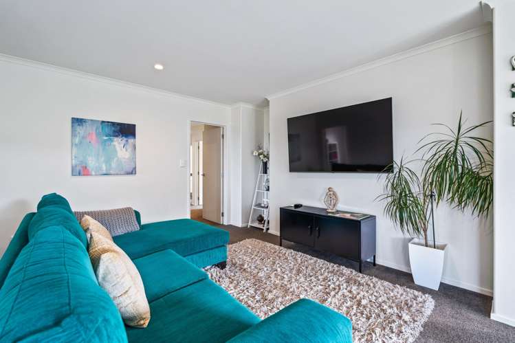 6 Stace Hopper Drive One Tree Point_5