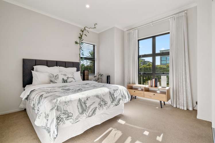 7 Matairangi Avenue Totara Heights_8