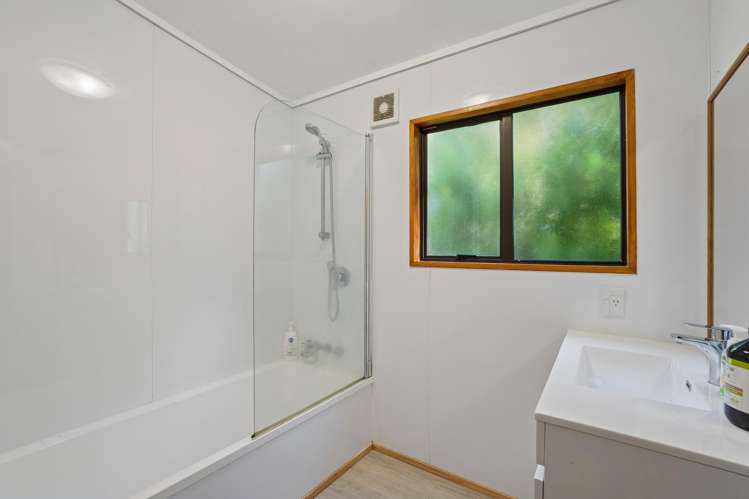 36 Greenstone Place Fernhill_8