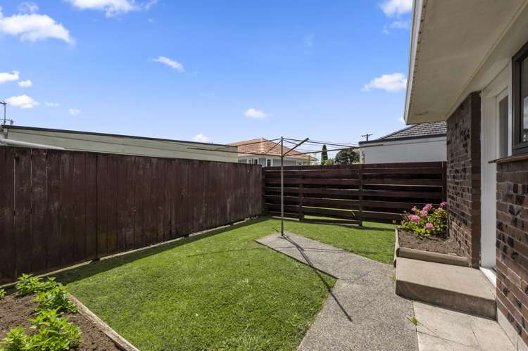 2/13 Cameron Street Papakura_15