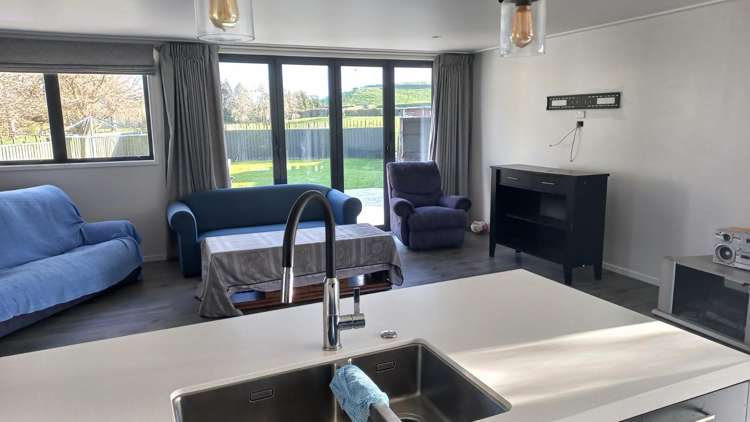 1 York Road Midhirst_5