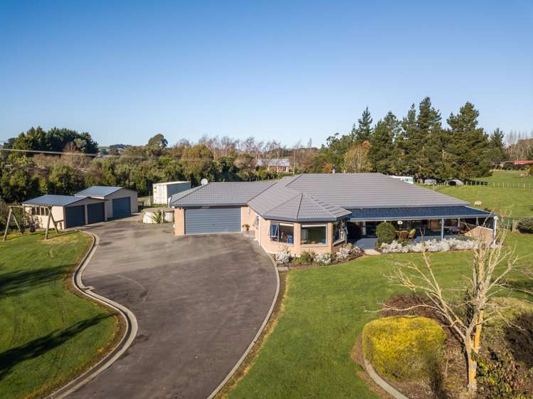 148 Willow Park Drive Opaki_23