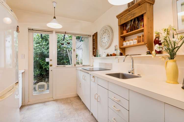 3/113 Landscape Road Mount Eden_11