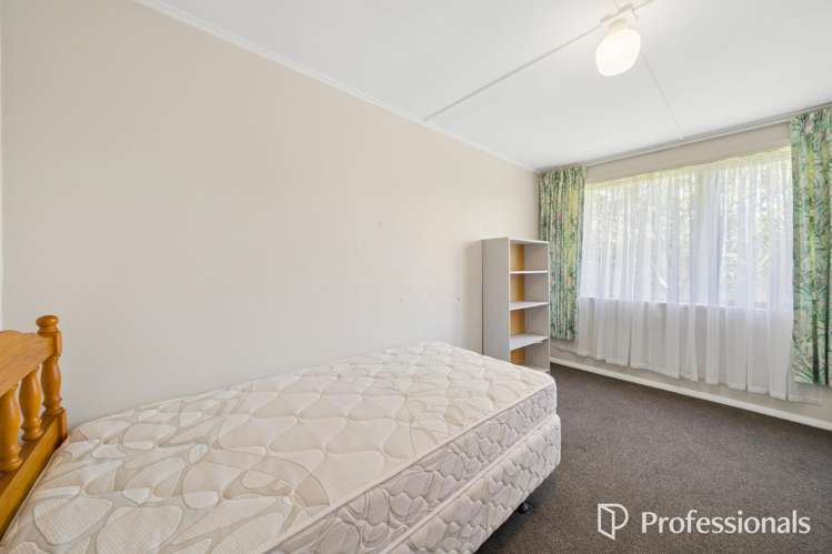 6 Hewer Crescent Naenae_13