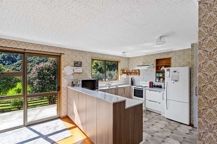 312 Lud Valley Road Hira_9