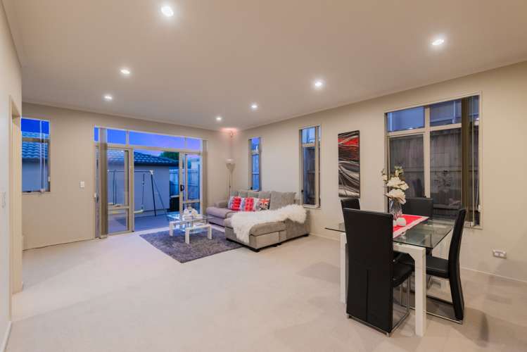 135 Baverstock Road Flat Bush_15