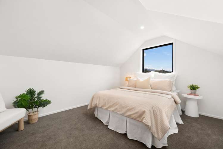 24 Magnum Drive Cromwell_17