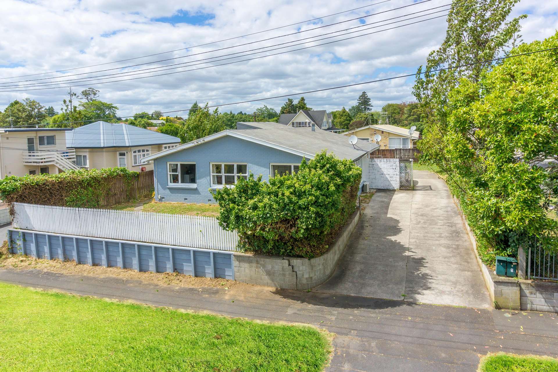 2/8 Te Aroha Street Hamilton East_0