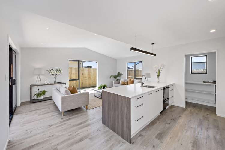 7 Hollard Crescent Lincoln_4