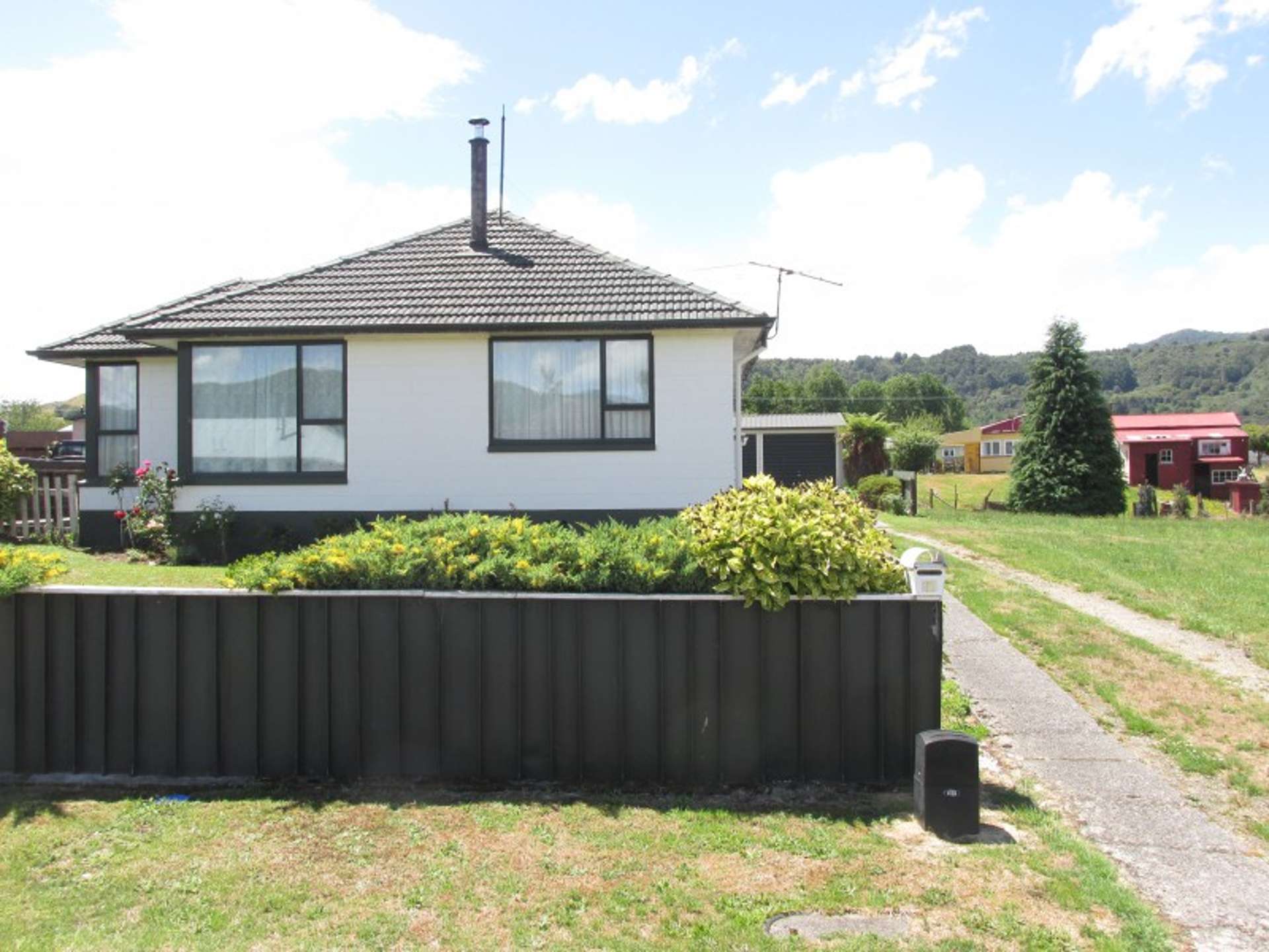 11 Plaskett Street Reefton_0