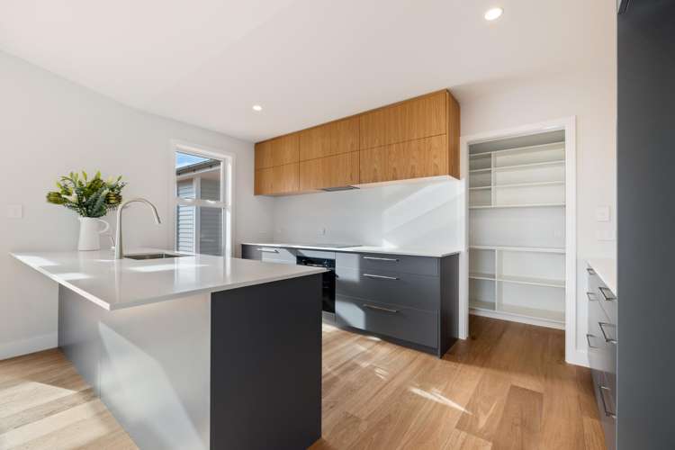 27 Plover Avenue Amberley_5
