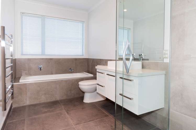 90 Colonial Drive Millwater_10