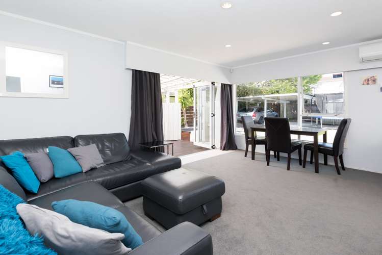 2/360 Bucklands Beach Road Bucklands Beach_1